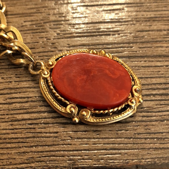 Antique Gold Chain Bracelet w/Faux Stone Cameo - Picture 11 of 16